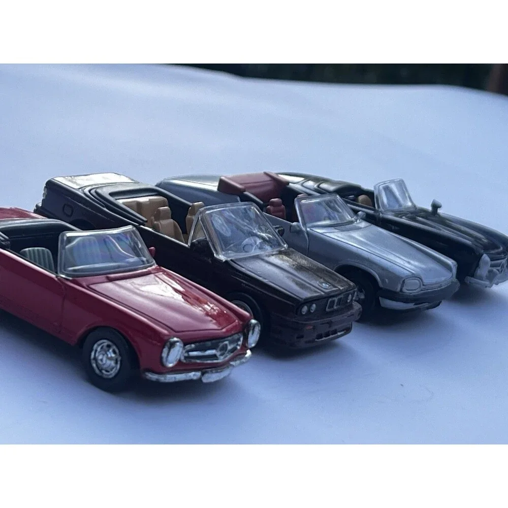 Motor Max Mercedes 300 SL Roadster 1957 1:43 Diecast Red Convertible No Box